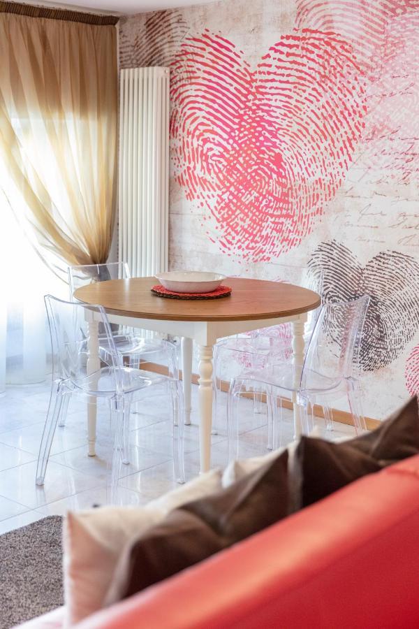 Rivapartmentsdowntown Love المظهر الخارجي الصورة